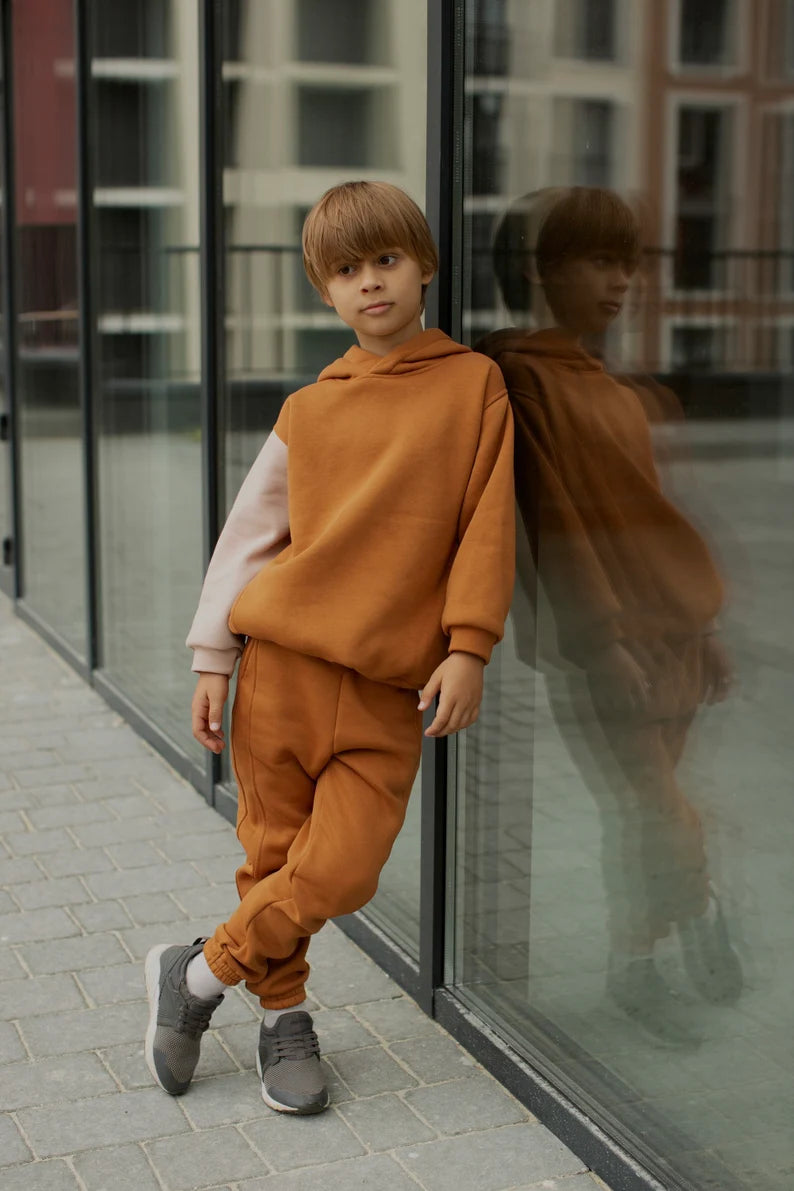 Warm kids clothing set for autumn and winter weather